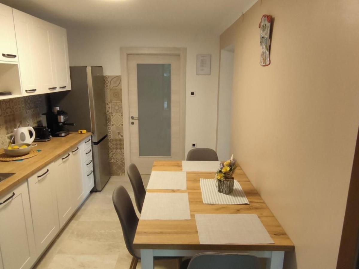 Apartment Hermes ลอฟราน ภายนอก รูปภาพ