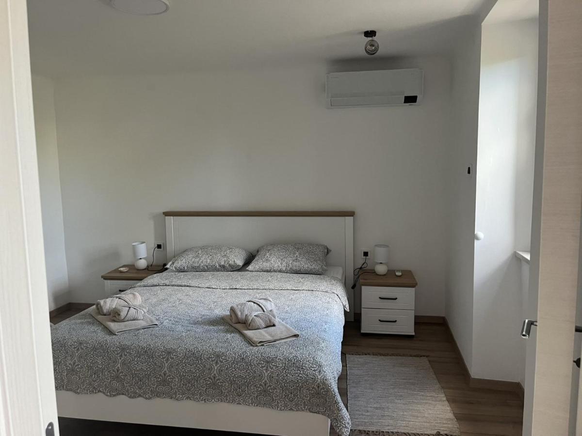 Apartment Hermes ลอฟราน ภายนอก รูปภาพ